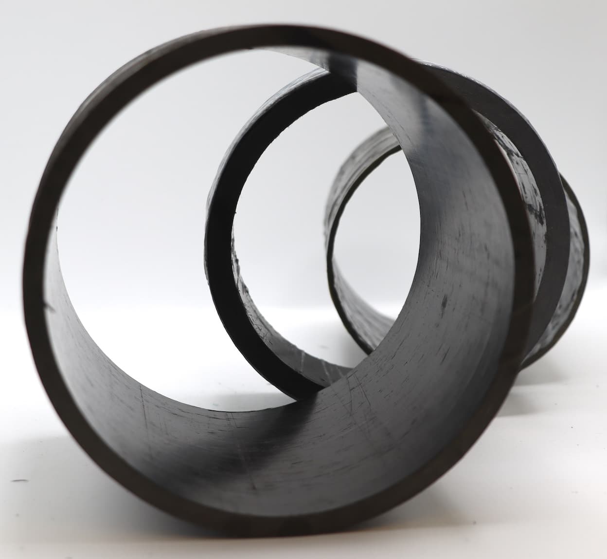 Filament winding and in-situ frontal curing of composite structures