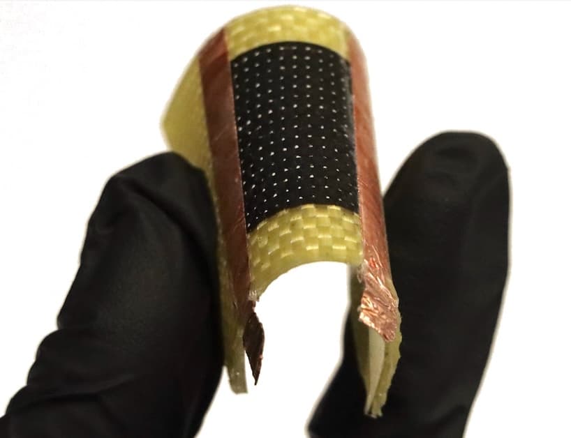 Flexible electrothermal composites enabled by laser-induced graphene (LIG)